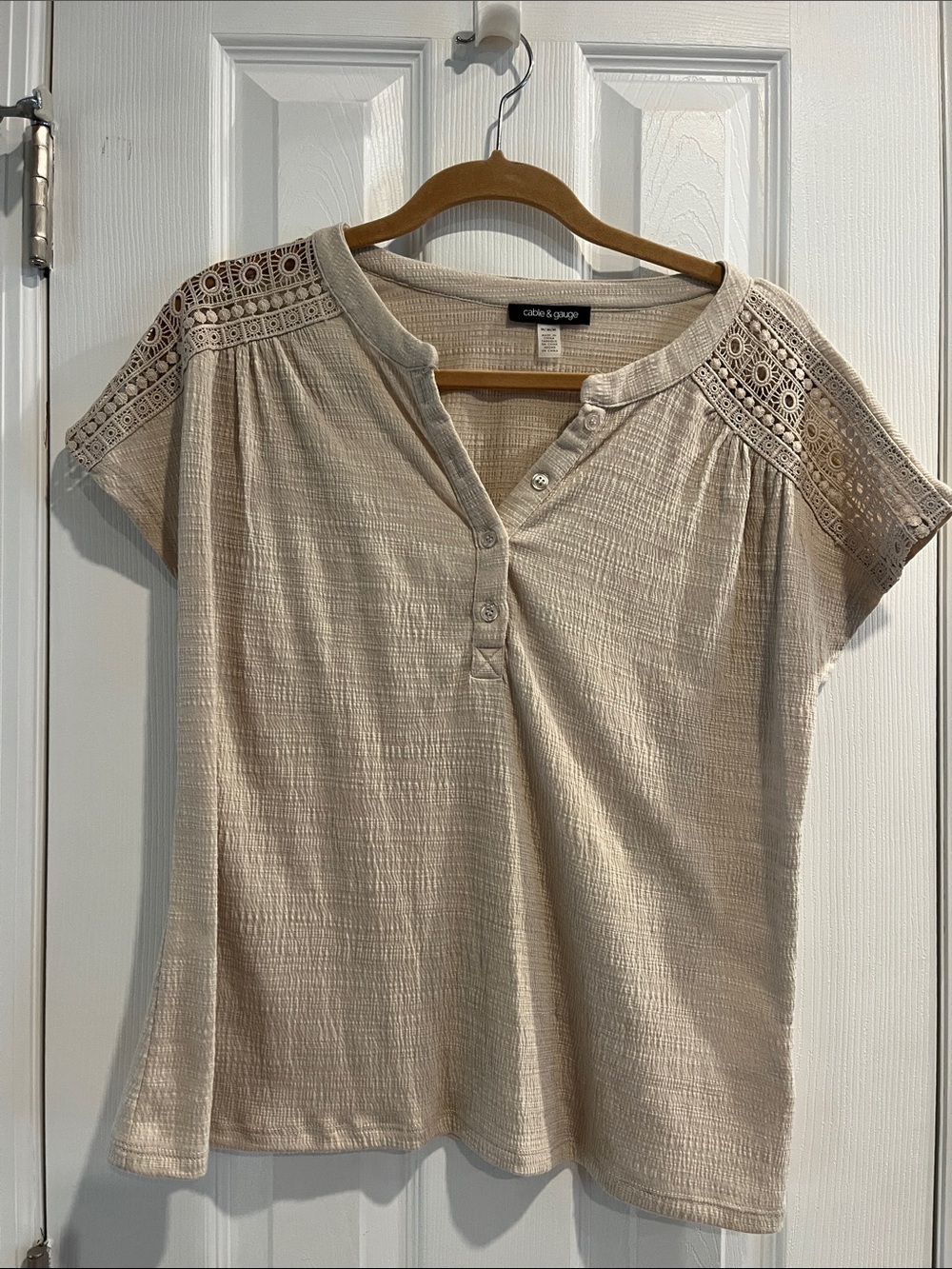 Cable & Gauge Cream Crochet-Detail Short Sleeve Henley